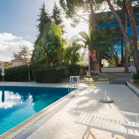 I Giardini Del Sole Con Piscina By Wonderful Italy Daire Sanremo Dış mekan fotoğraf